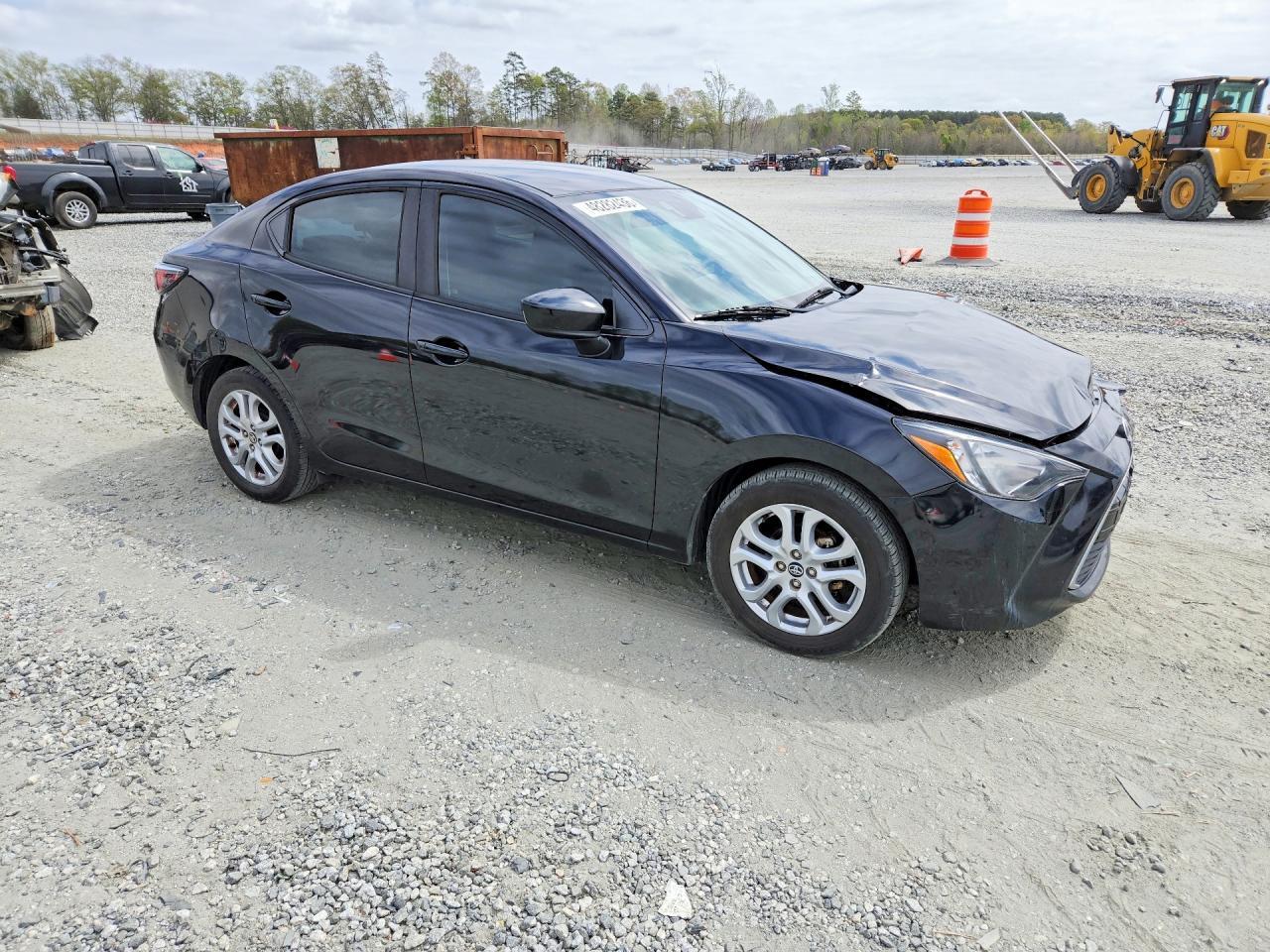 2017 Toyota Yaris Ia Base - Image 4