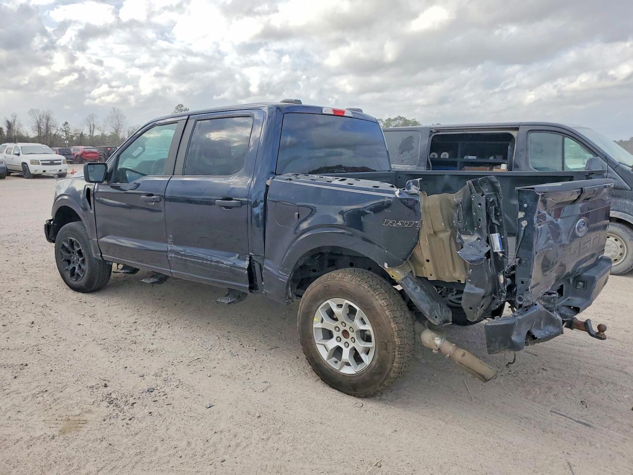 2023 Ford F150 Supercrew - Фото 2