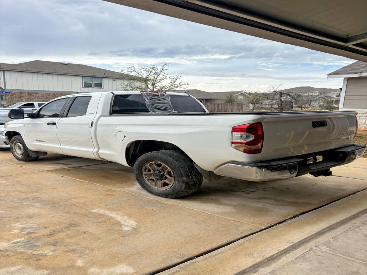 2016 Toyota Tundra Sr5 - Image 3