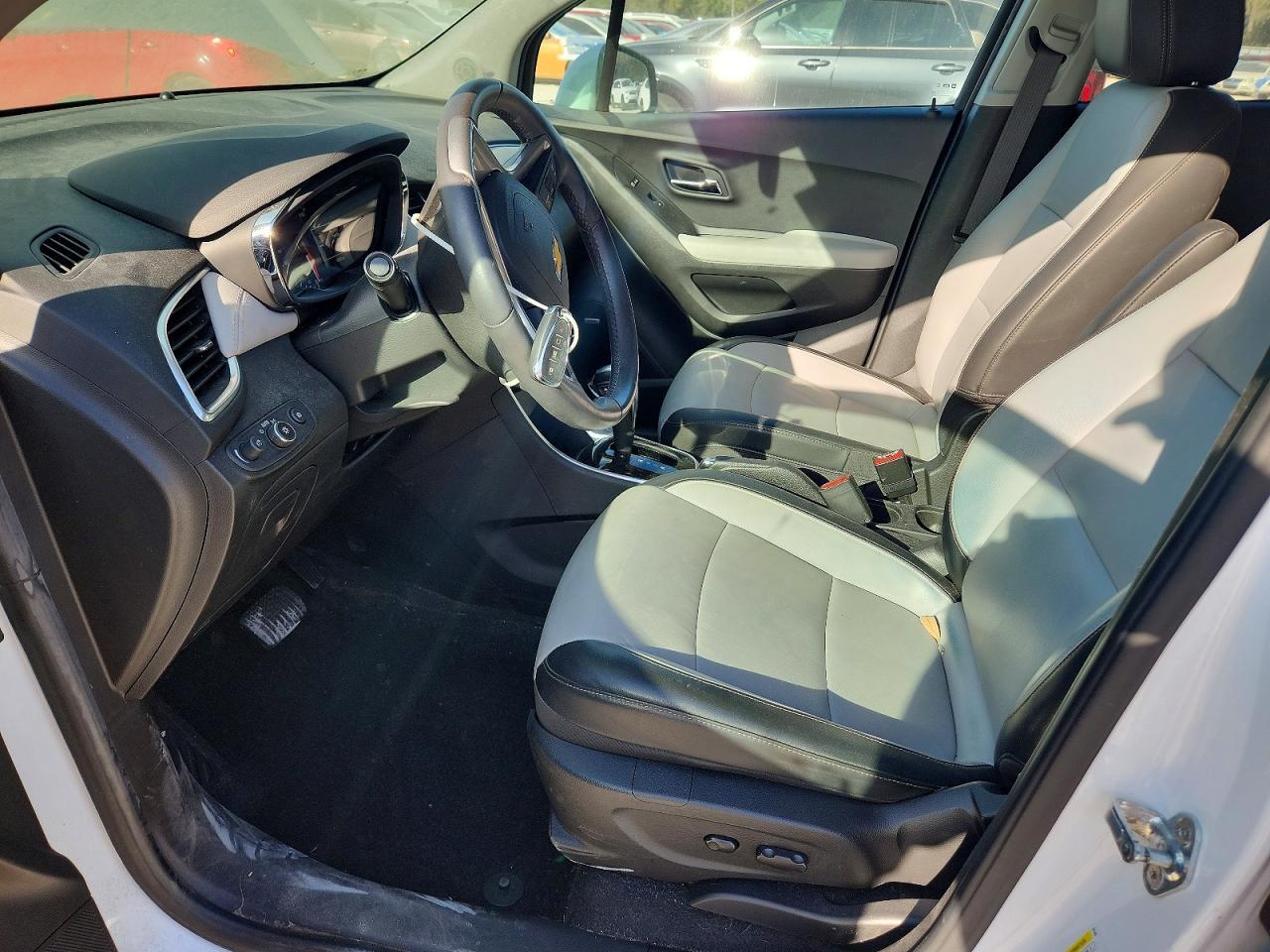 2020 Chevrolet Trax Premier - Image 7