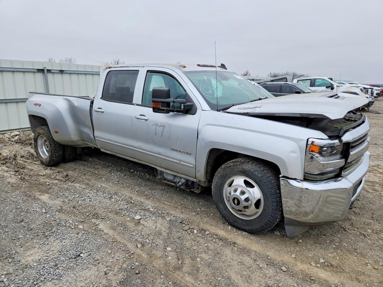 2019 Chevrolet Silverado K3500 Ltz - Image 4