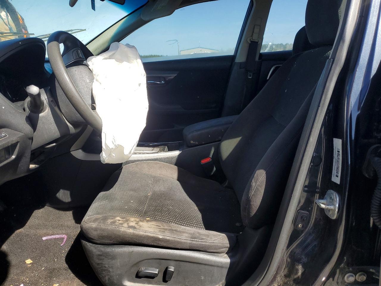 2014 Nissan Altima 2.5 S - Image 7