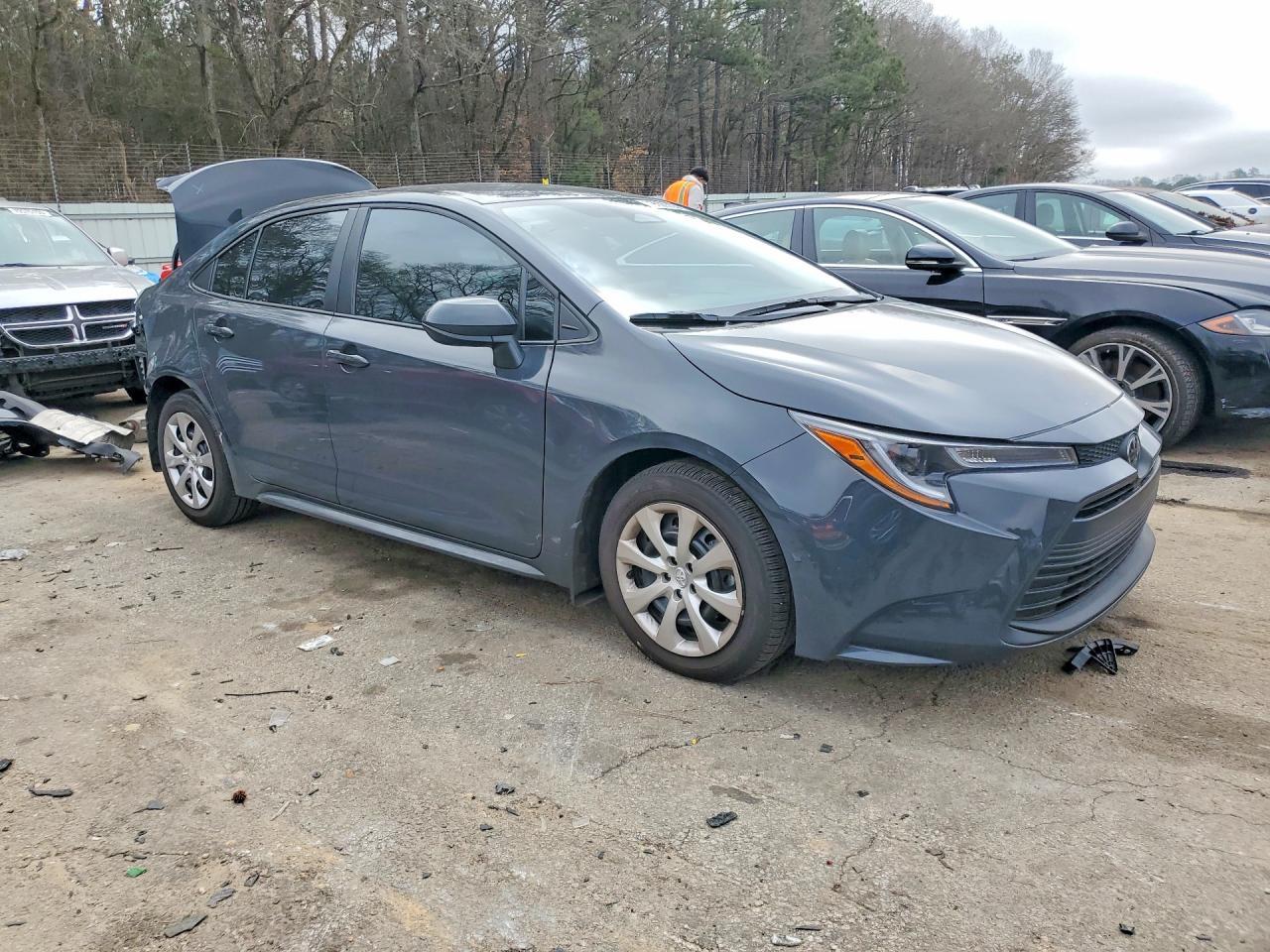 2025 Toyota Corolla Le - Фото 4