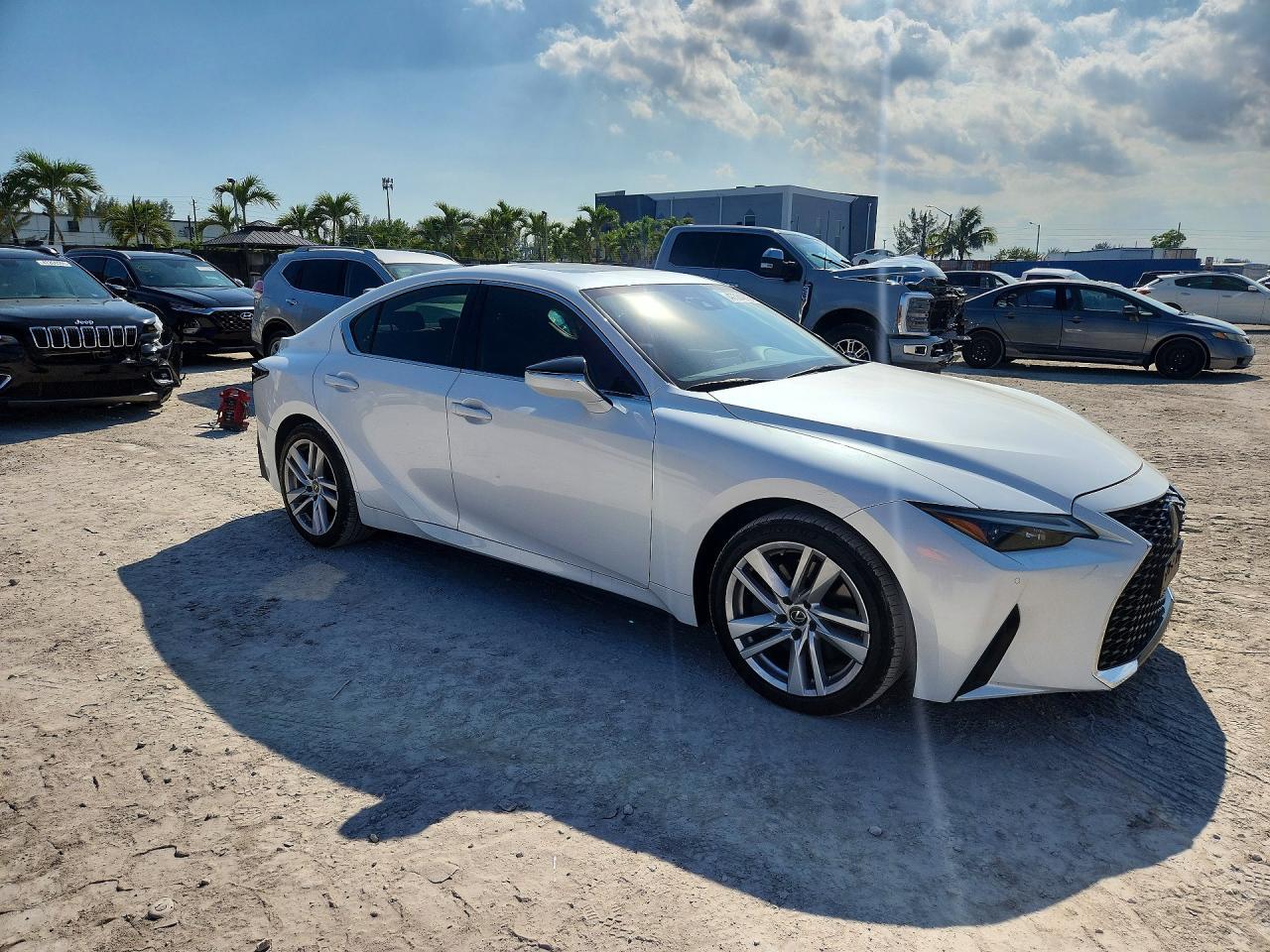 2021 Lexus Is 300 Base - Image 4