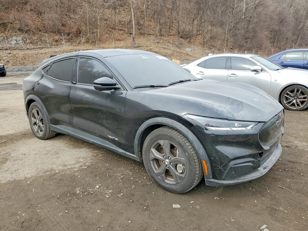 2021 Ford Mustang Mach-E Select - Фото 4