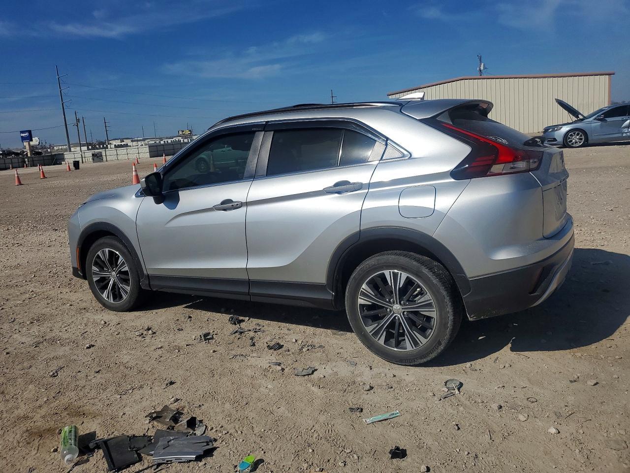 2022 Mitsubishi Eclipse Cross Se - Фото 2