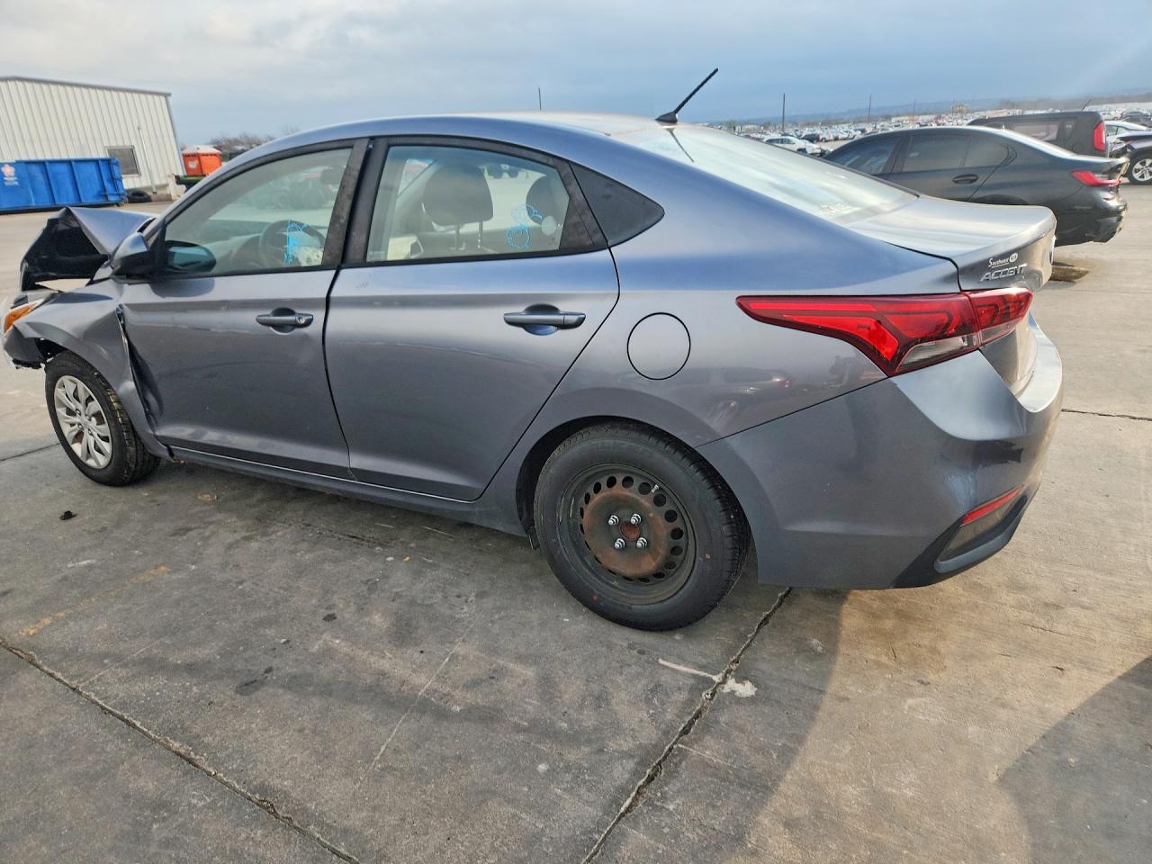 2018 Hyundai Accent Se - Фото 2