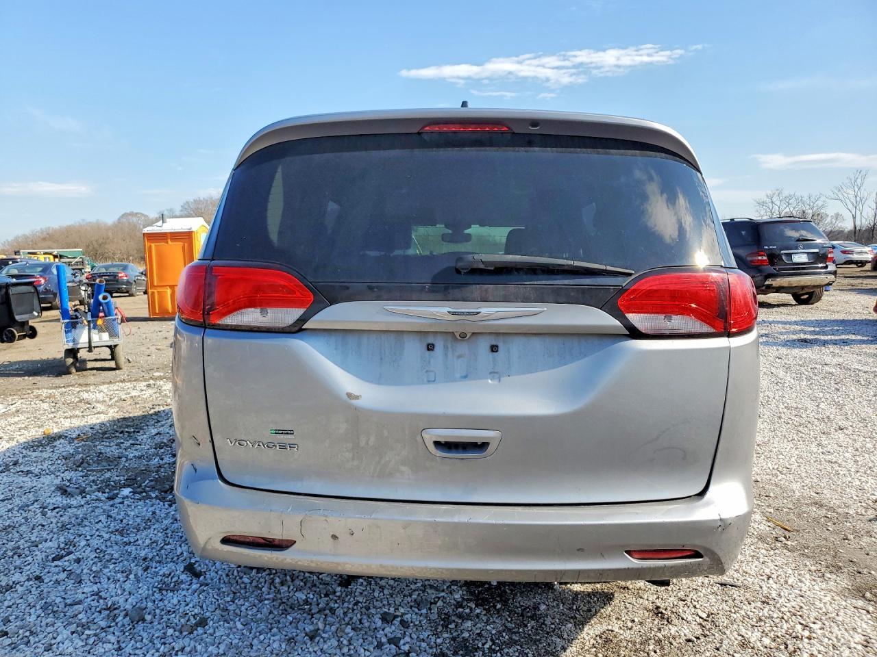 2021 Chrysler Voyager Lxi - Фото 6