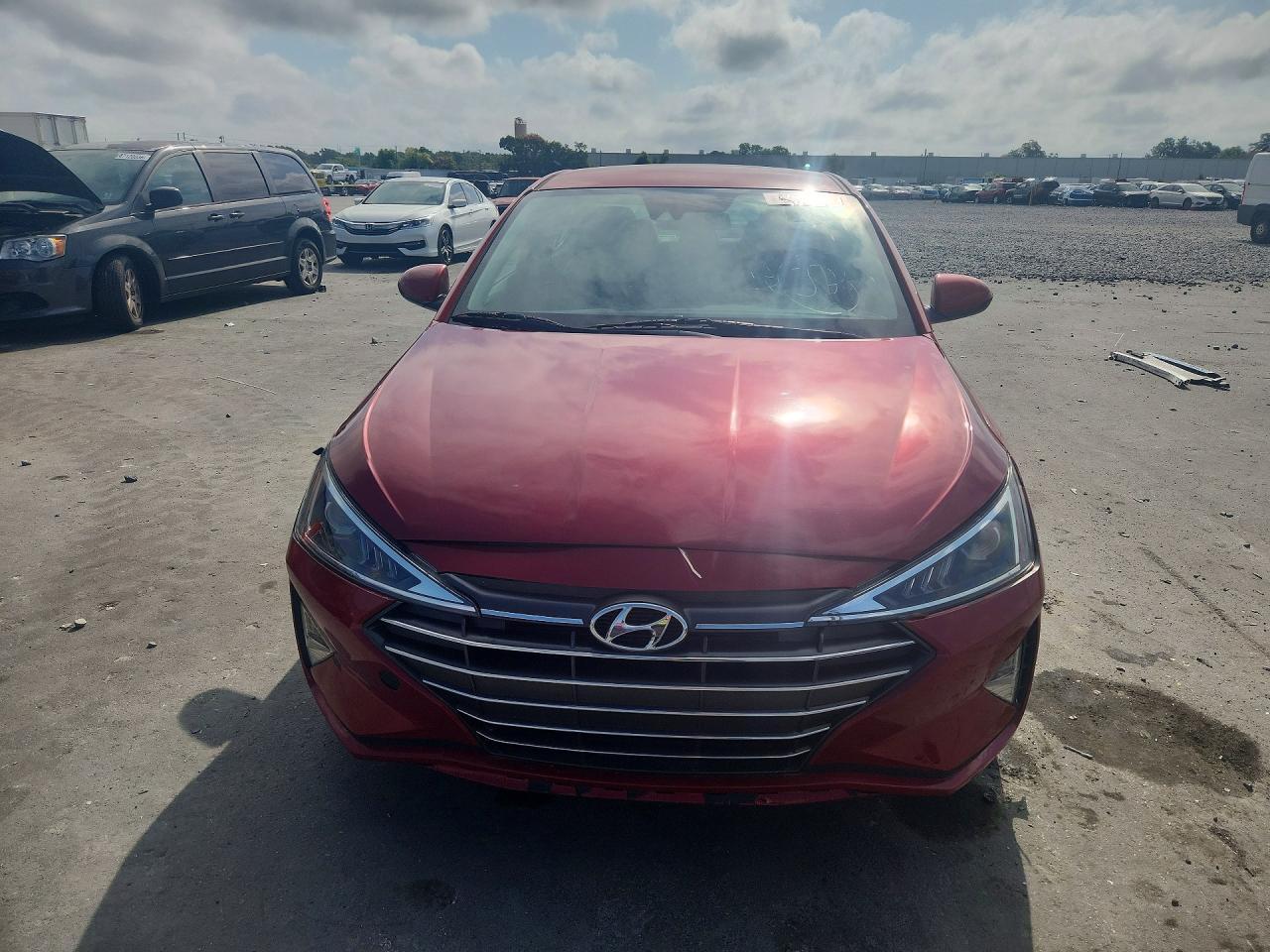 2020 Hyundai Elantra Sel - Фото 5