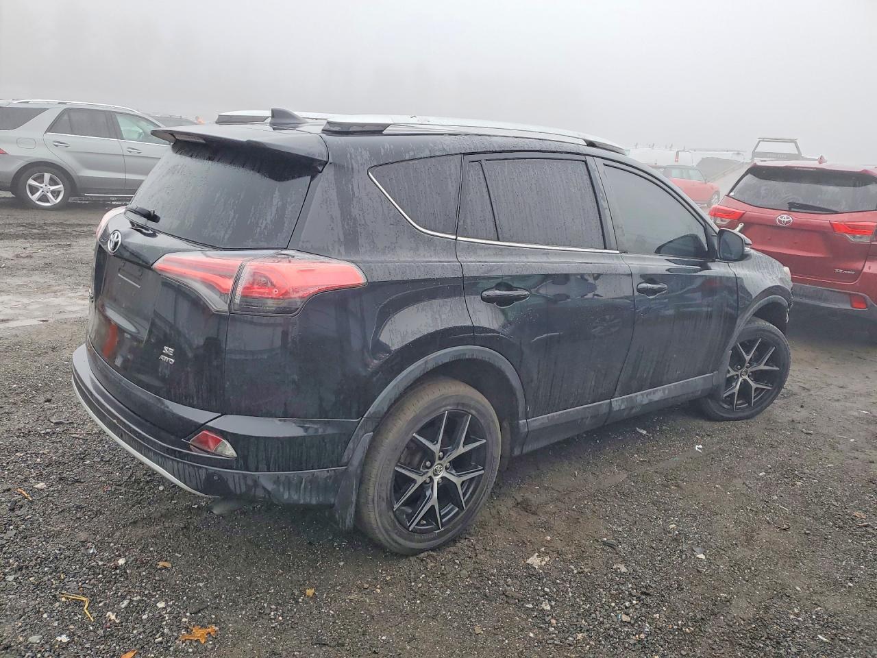 2016 Toyota Rav4 Se - Фото 3