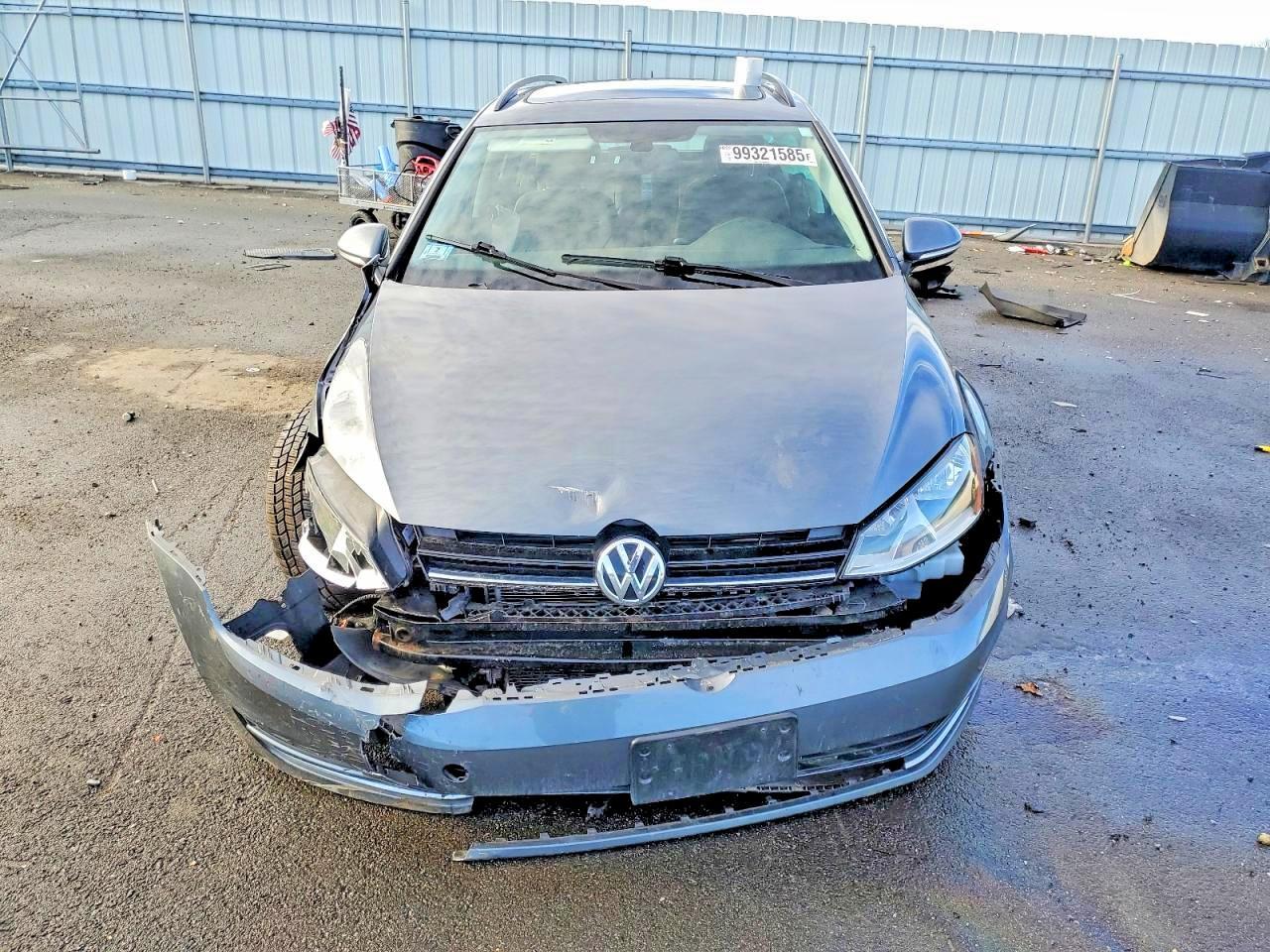 2017 Volkswagen Golf Sportwagen S - Image 5