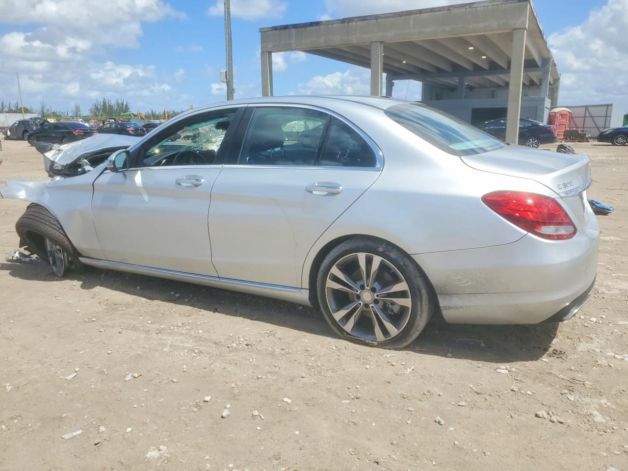 2016 Mercedes-Benz C 300 - Фото 2
