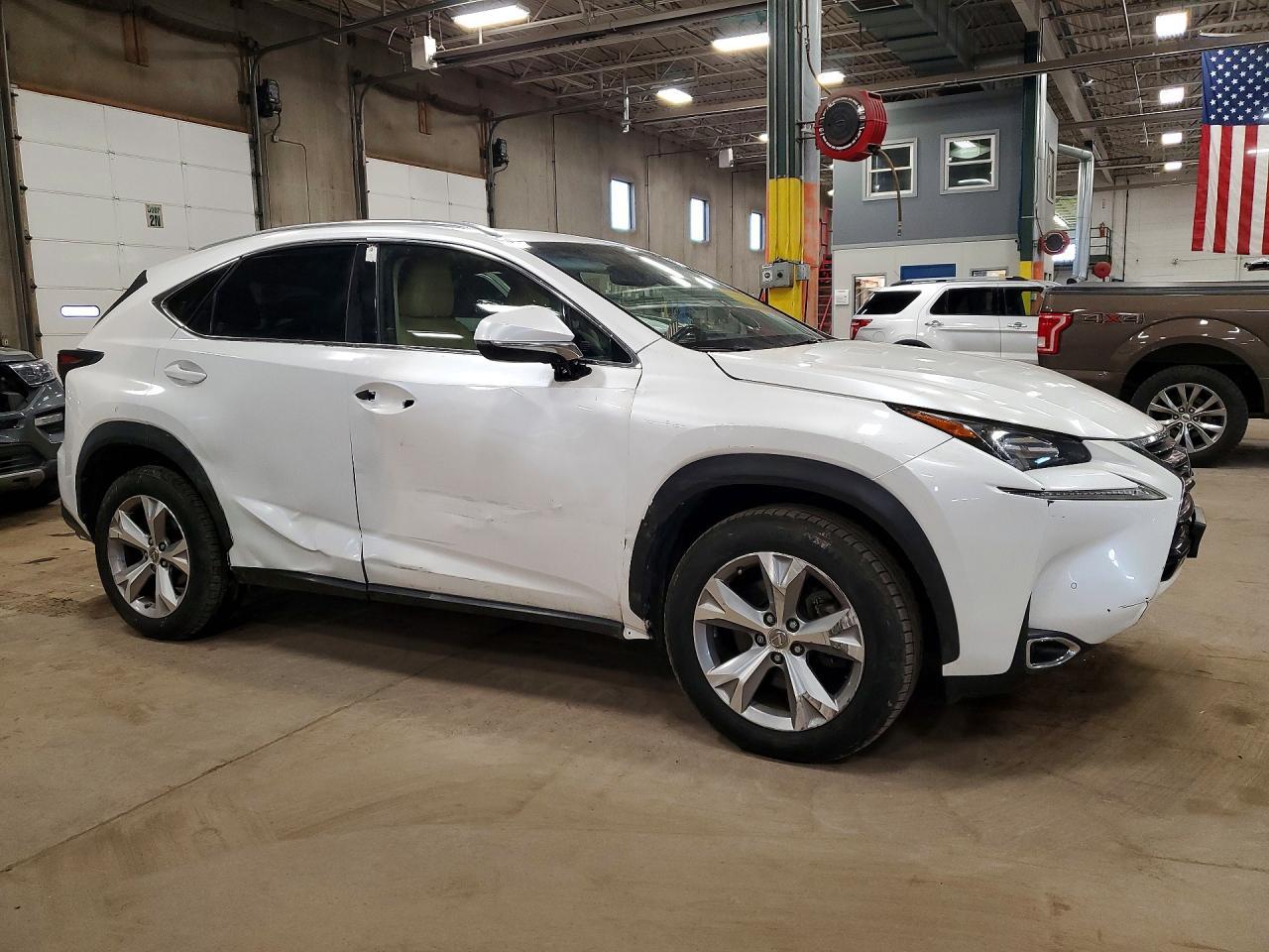 2017 Lexus Nx 200T Base - Фото 4