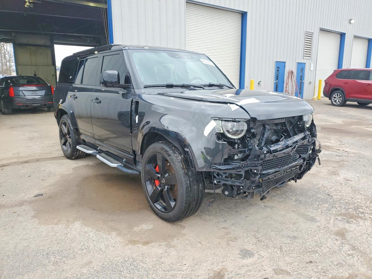 2023 Land Rover Defender 130 X-Dynamic Se - Image 4