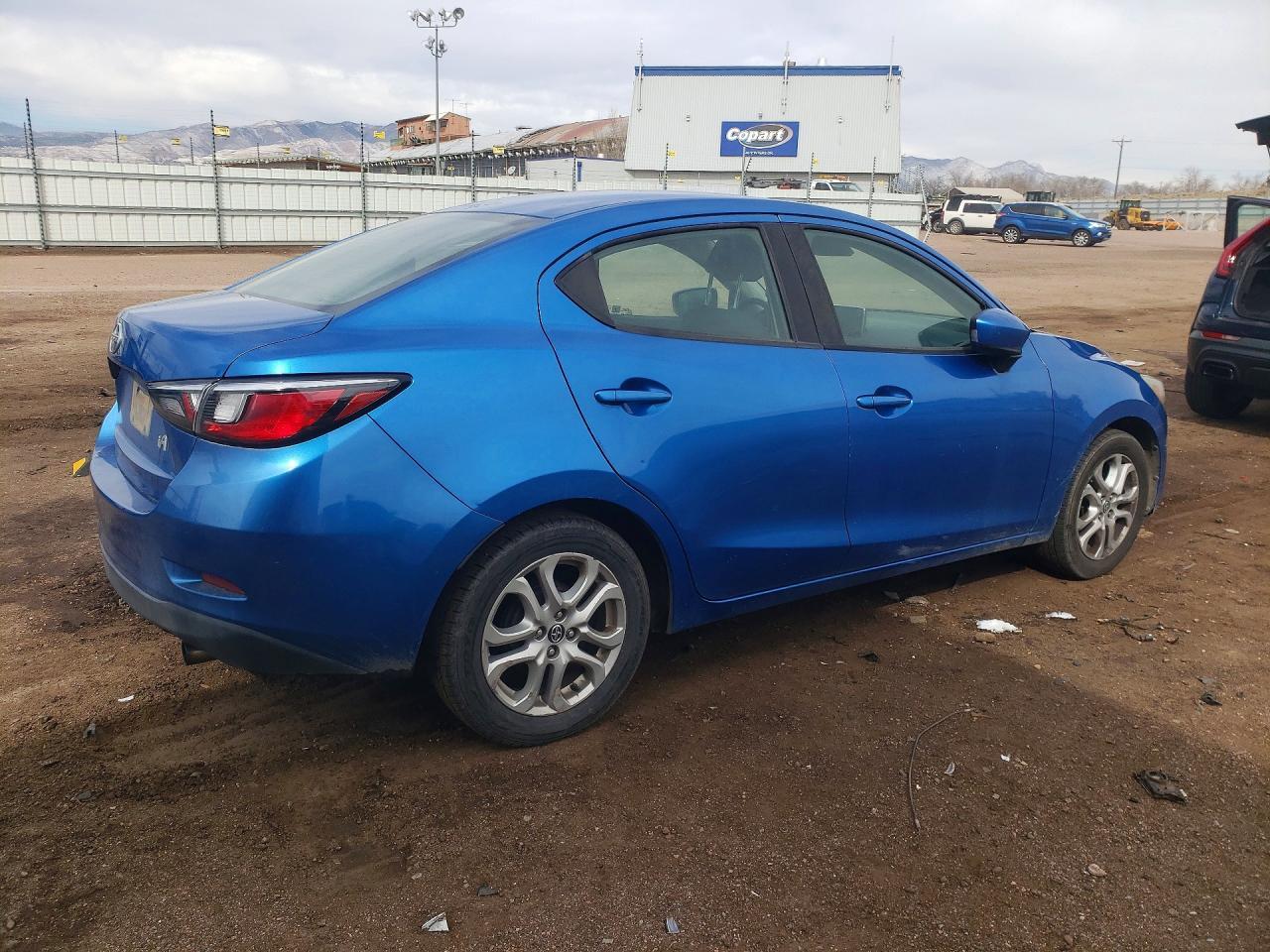 2016 Scion Ia Base - Фото 3