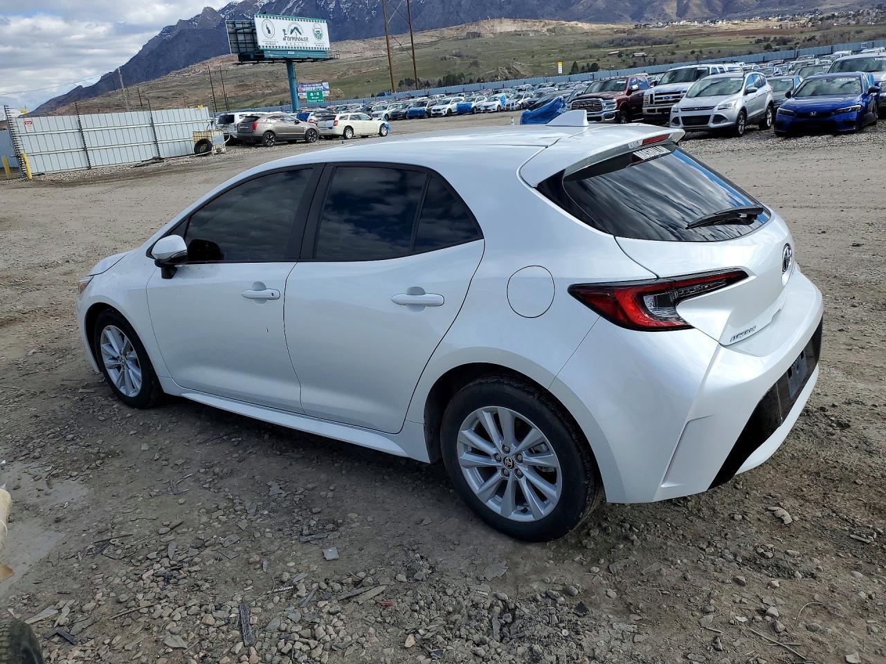 2023 Toyota Corolla Hatchback Se - Фото 2