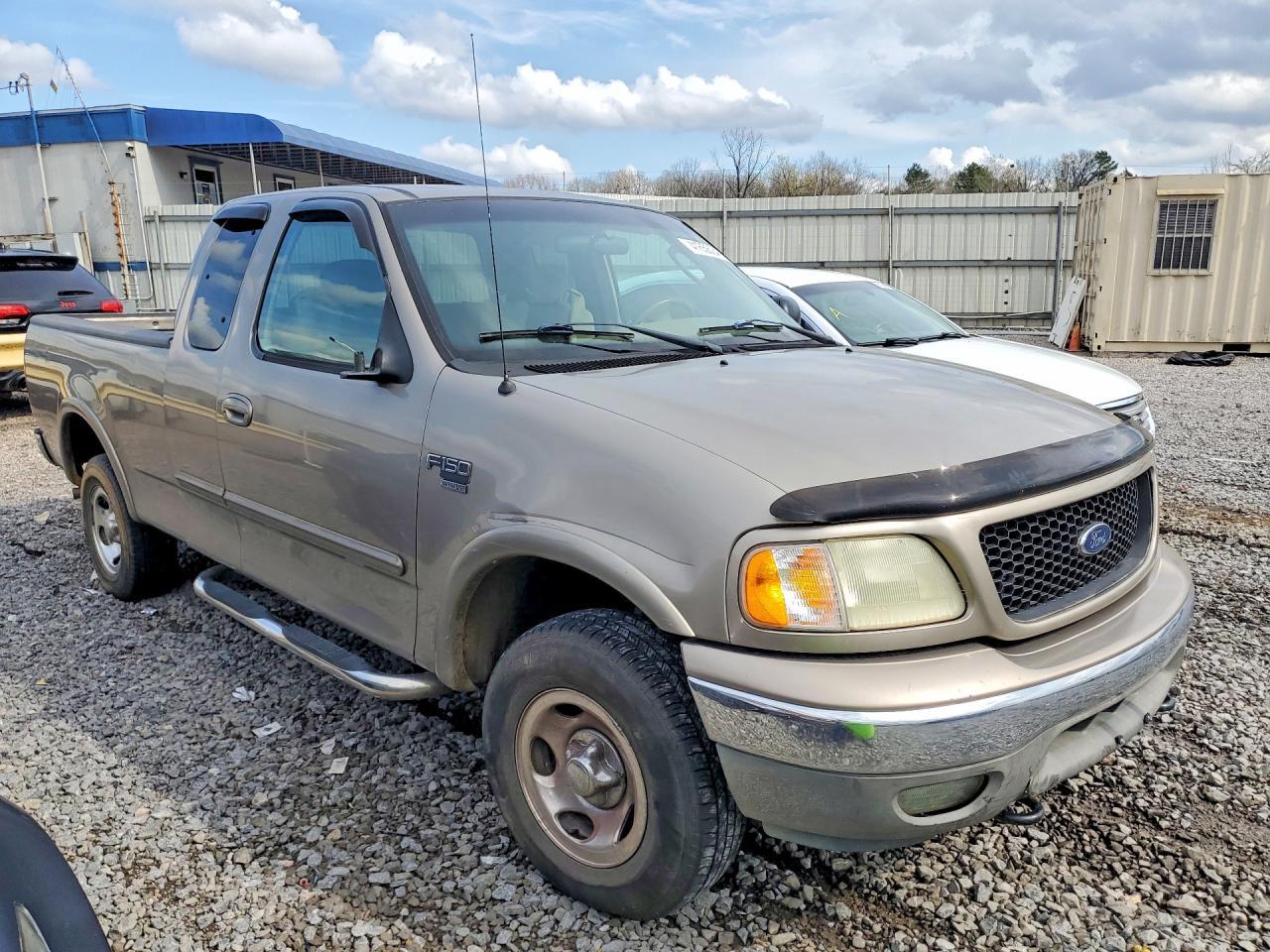 2003 Ford F150 - Image 4