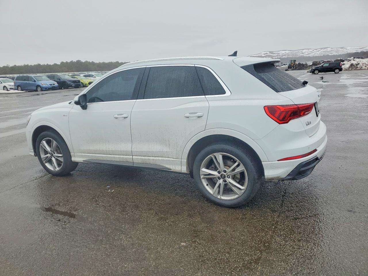 2022 Audi Q3 Premium Plus S Line 45 - Фото 2