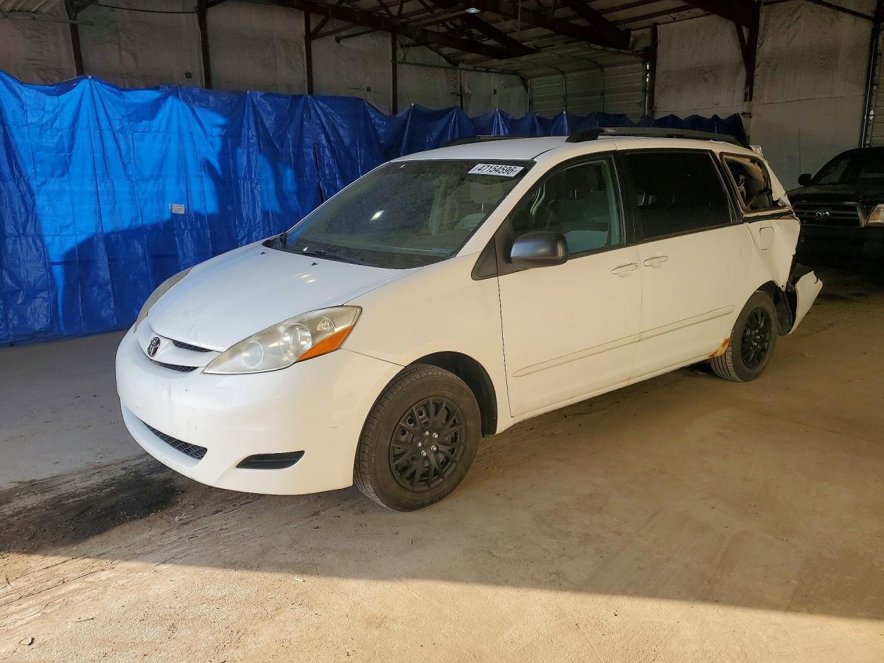 2006 Toyota Sienna Le 7 Passenger