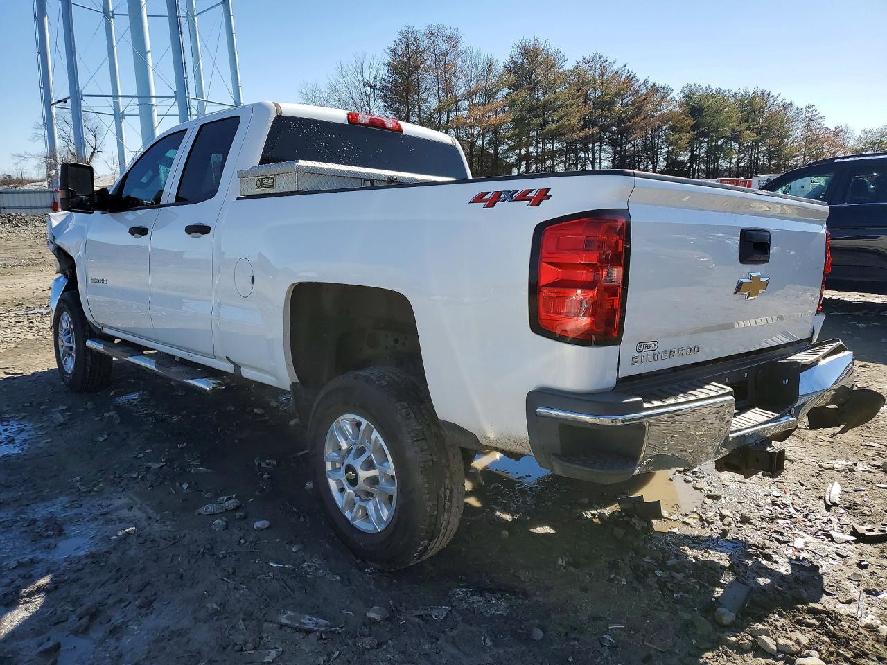 2019 Chevrolet Silverado K2500 Heavy Duty - Фото 2