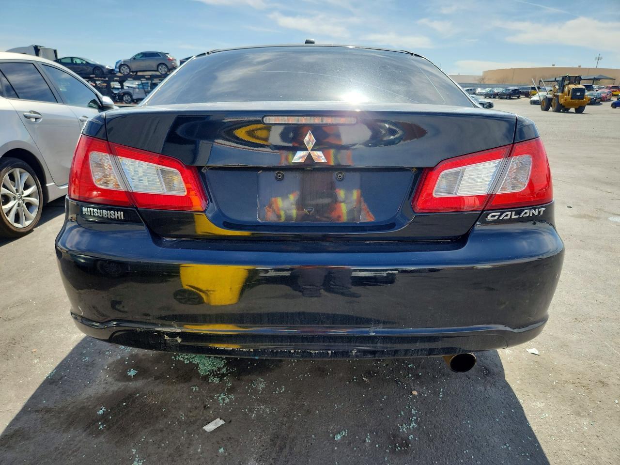 2012 Mitsubishi Galant - Image 6