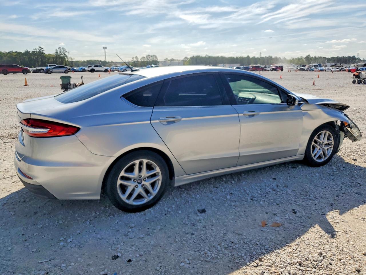 2016 Ford Fusion - Фото 3