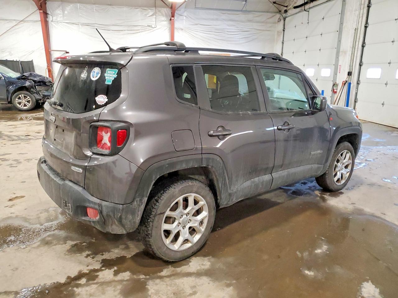2017 Jeep Renegade Latitude - Фото 3