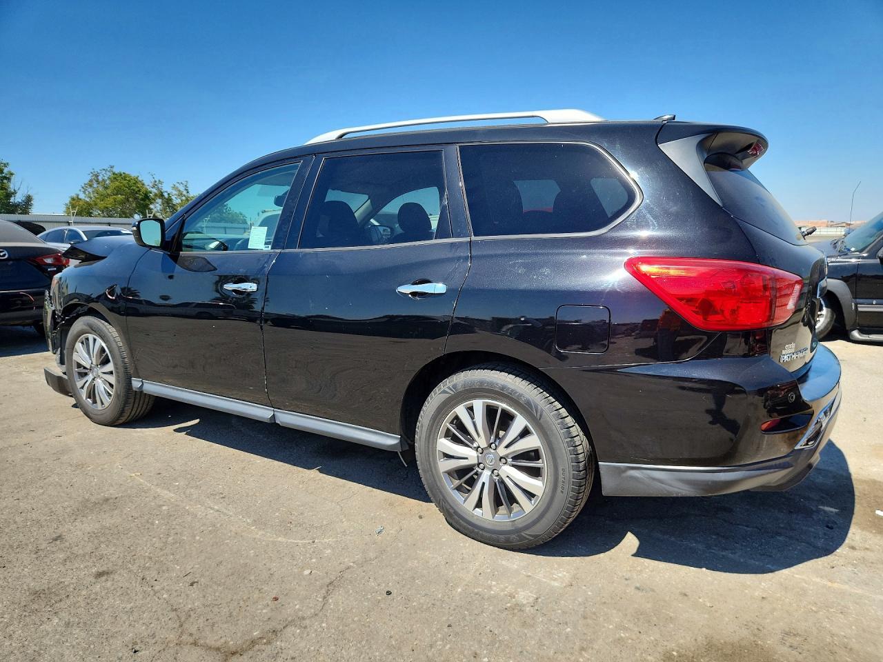 2019 Nissan Pathfinder Sv - Фото 2