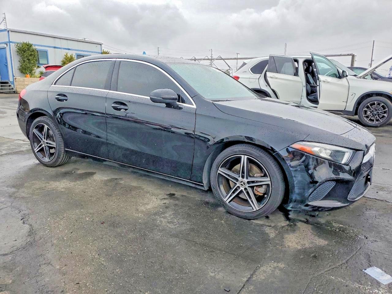 2019 Mercedes-Benz A 220 - Image 4