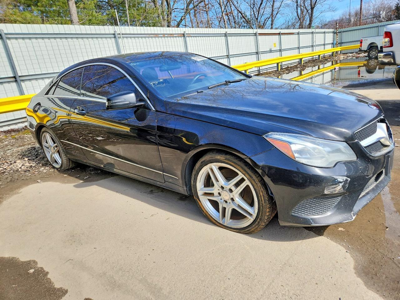 2015 Mercedes-Benz E400 - Image 4