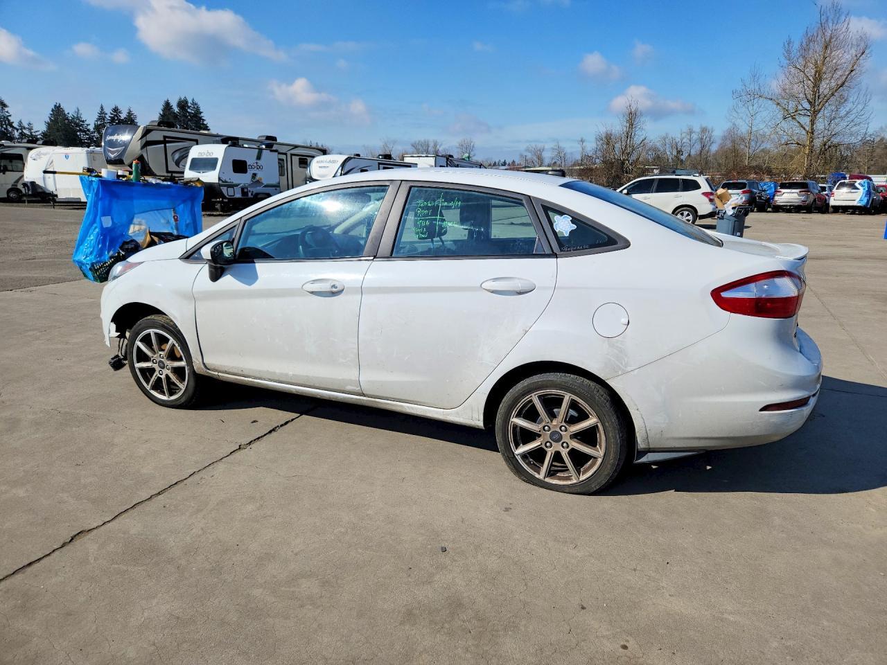 2019 Ford Fiesta Se - Фото 2