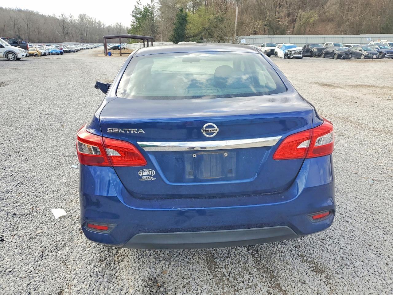 2019 Nissan Sentra S - Фото 6