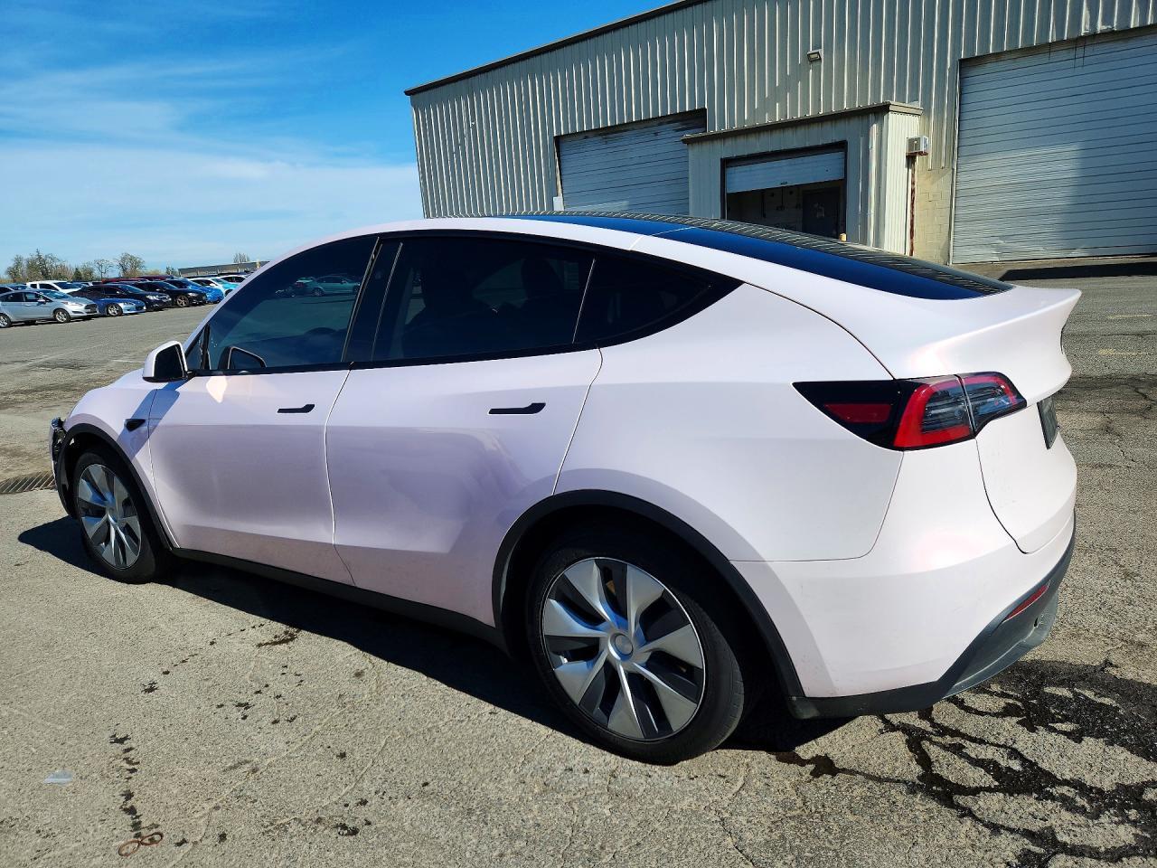 2023 Tesla Model Y - Image 2