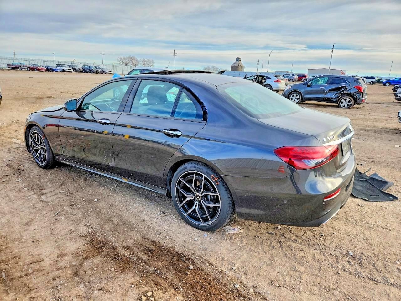2021 Mercedes-Benz E 350 4Matic - Фото 2