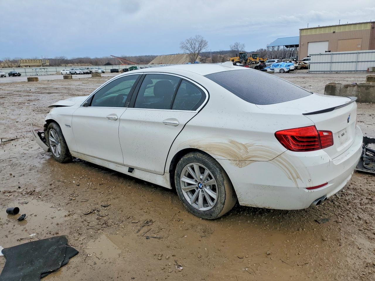 2014 BMW 528 I - Фото 2