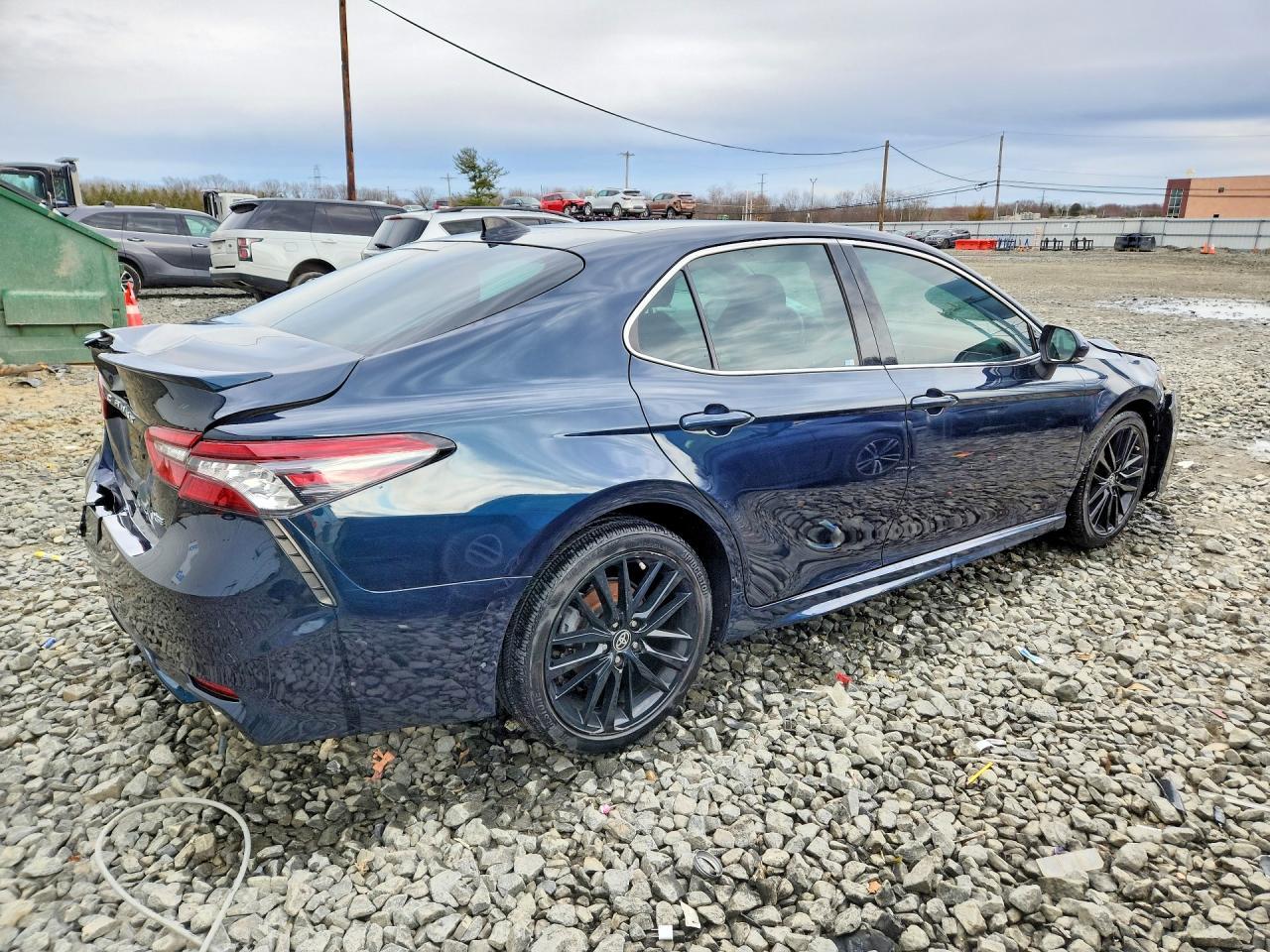 2021 Toyota Camry Xse - Фото 3