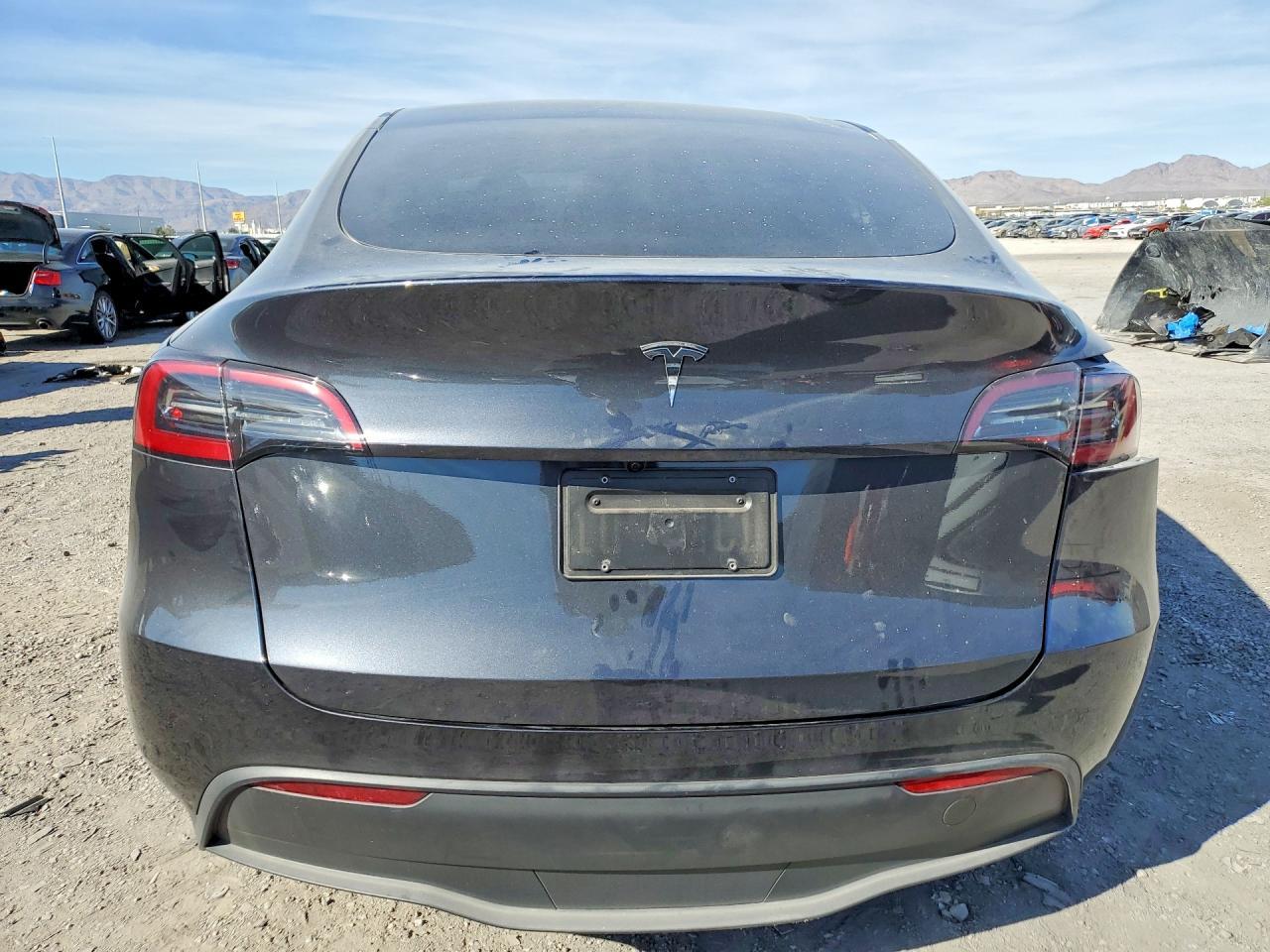 2025 Tesla Model Y - Image 6