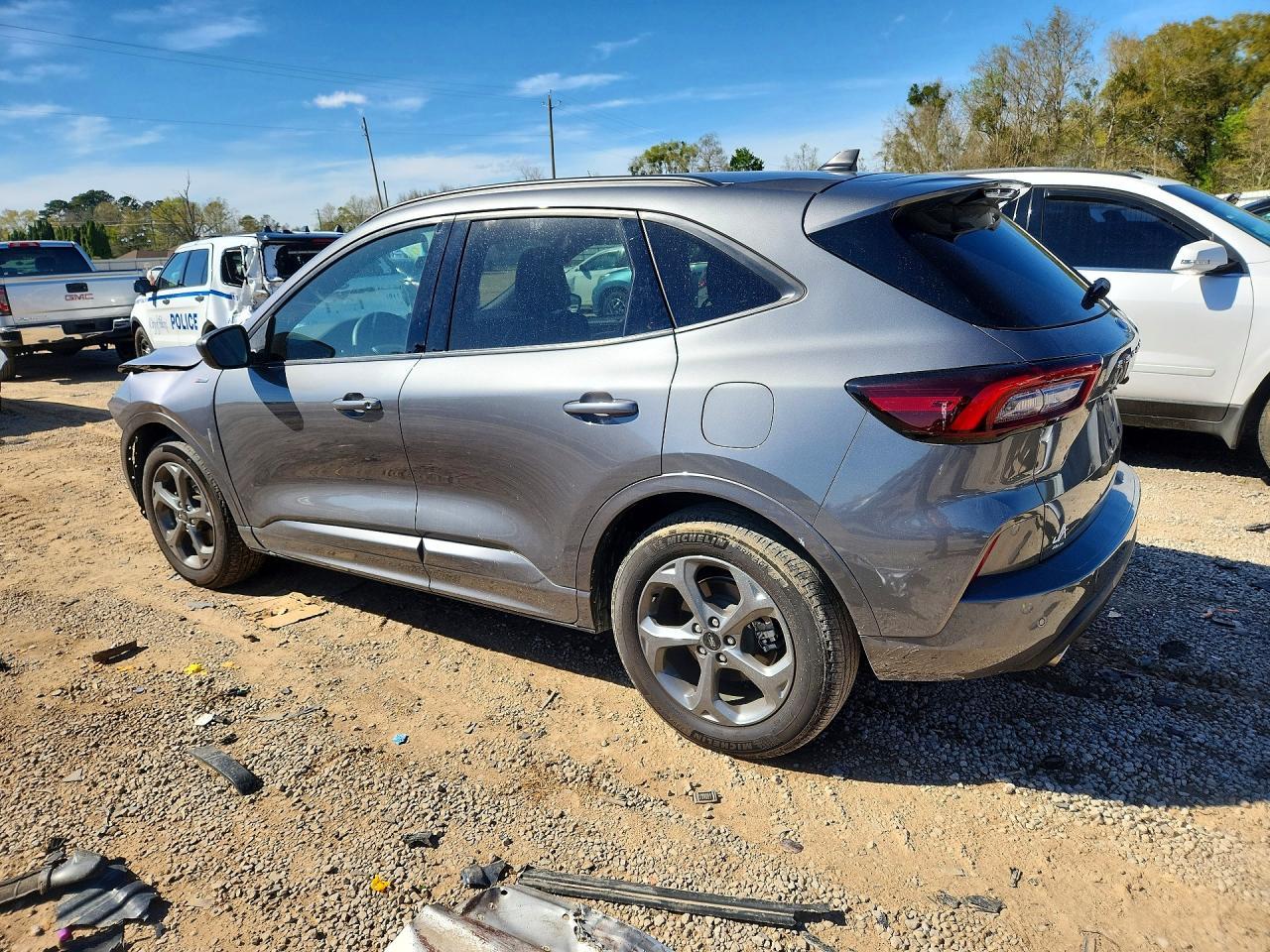 2024 Ford Escape St Line - Image 2