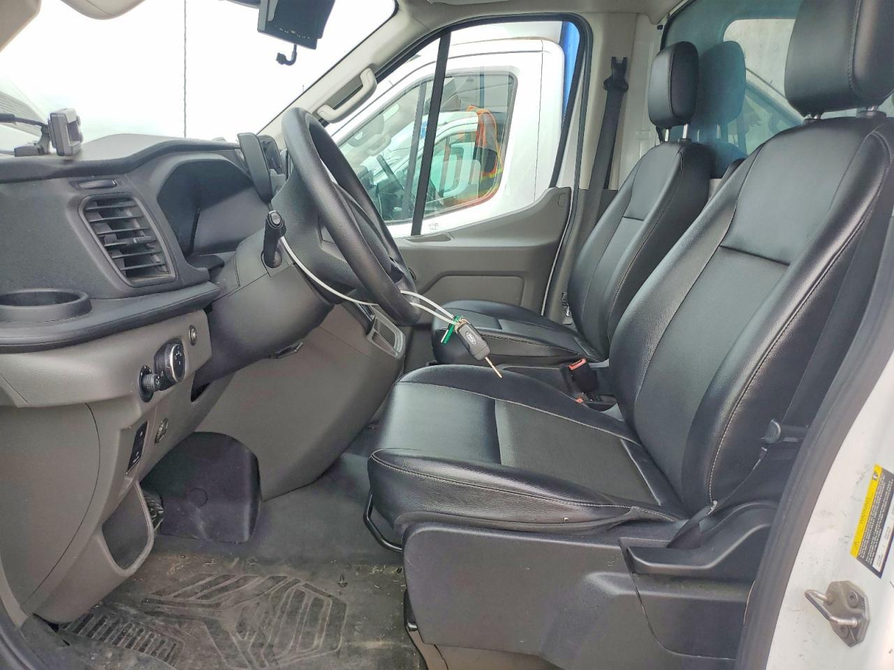 2022 Ford Transit Delivery Truck - Image 7