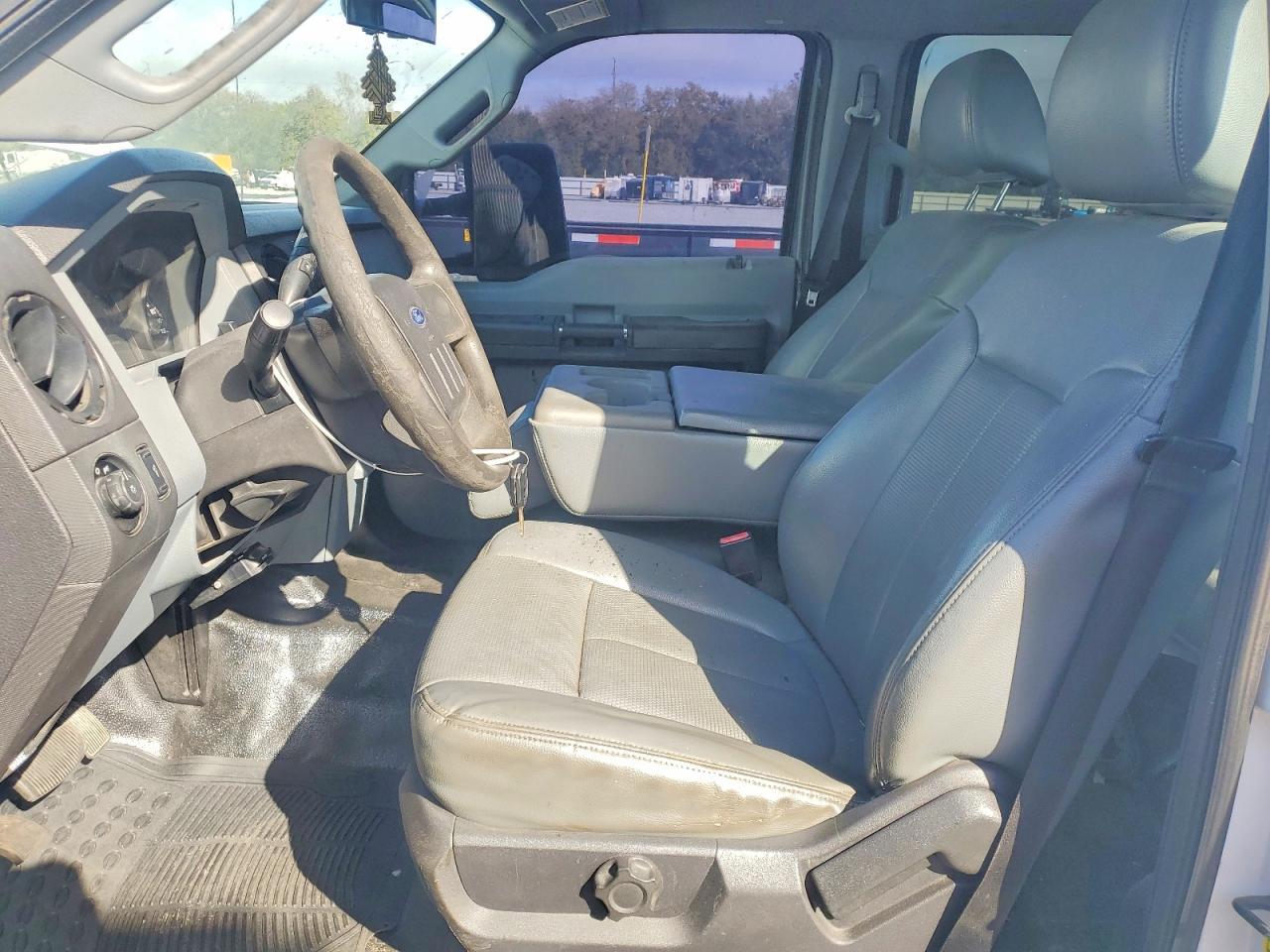 2014 Ford F-350 Flatbed Truck - Image 7