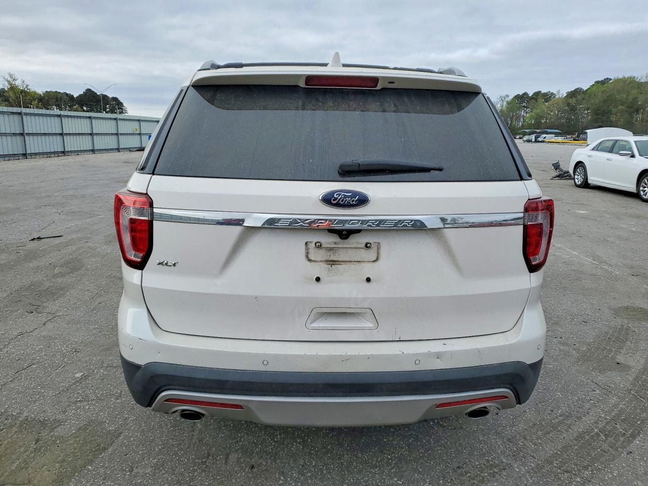 2017 Ford Explorer Xlt - Image 6