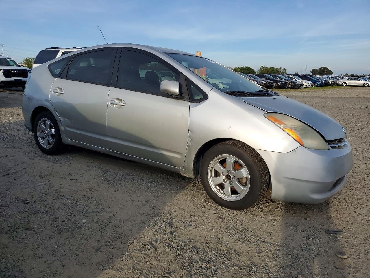 2004 Toyota Prius Base - Фото 4