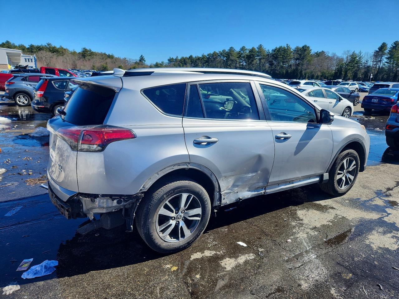 2016 Toyota Rav4 Xle - Фото 3