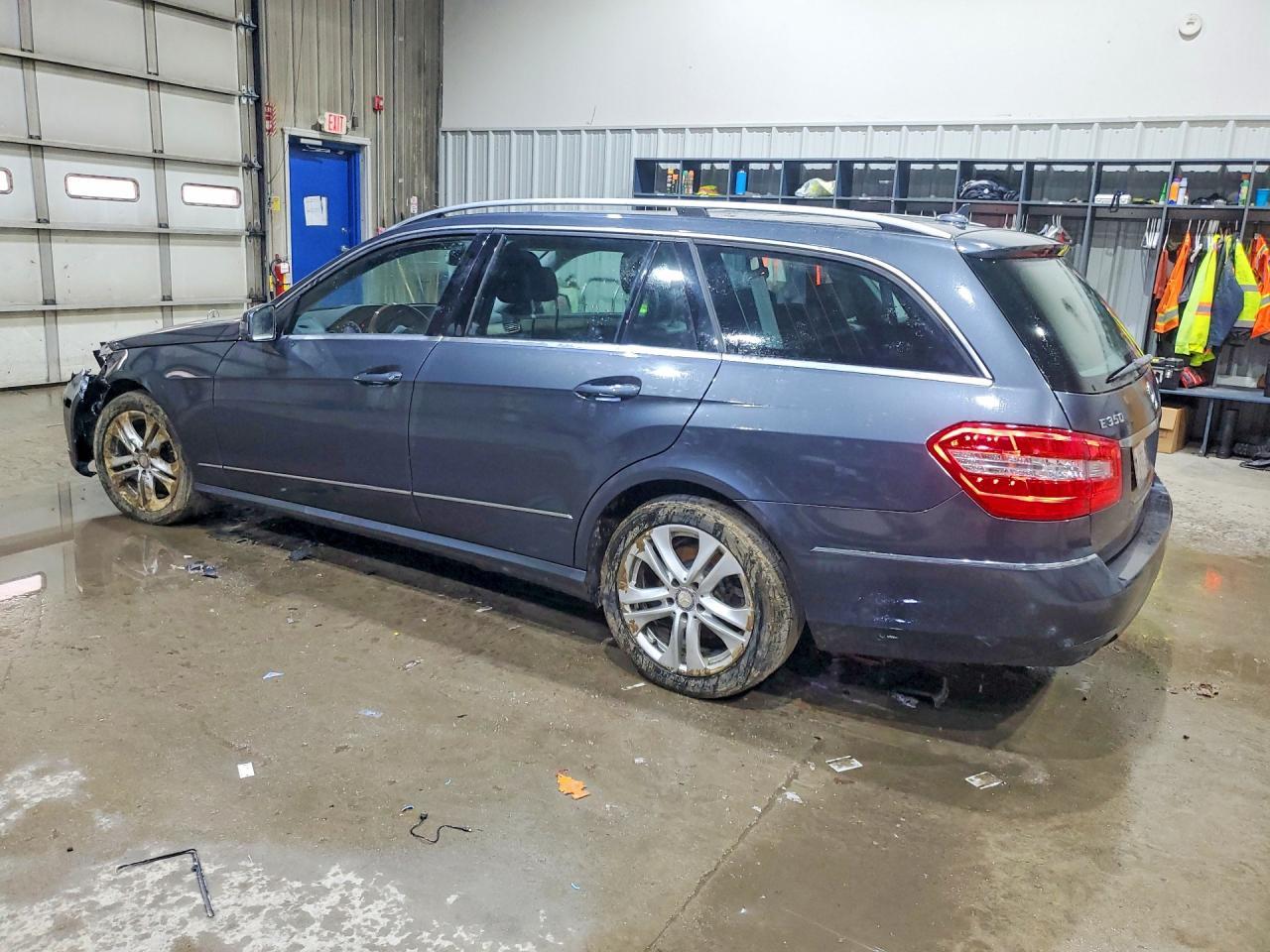 2011 Mercedes-Benz E 350 4Matic Wagon - Image 2