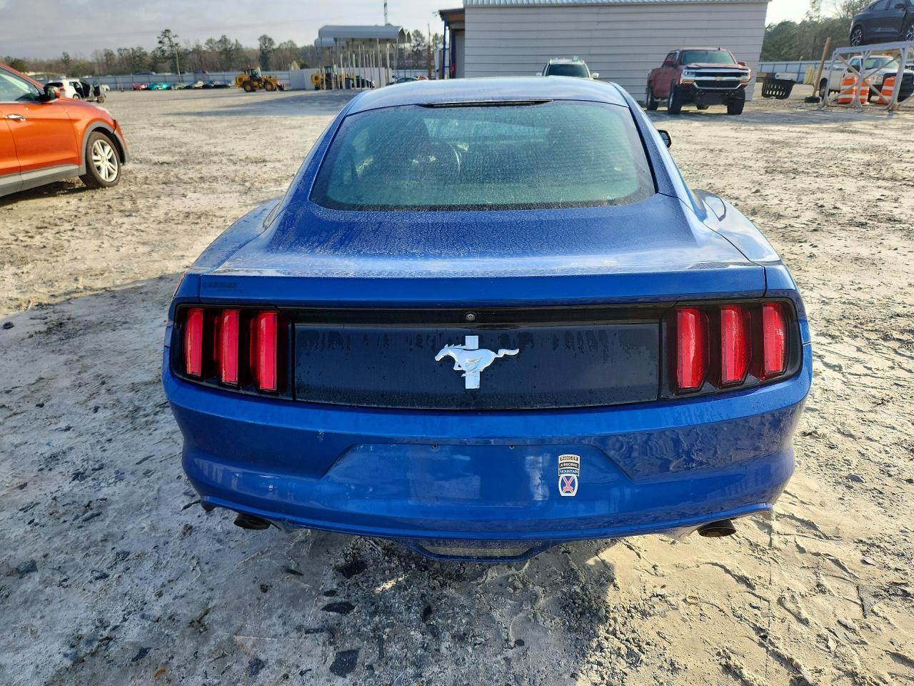 2017 Ford Mustang - Фото 6
