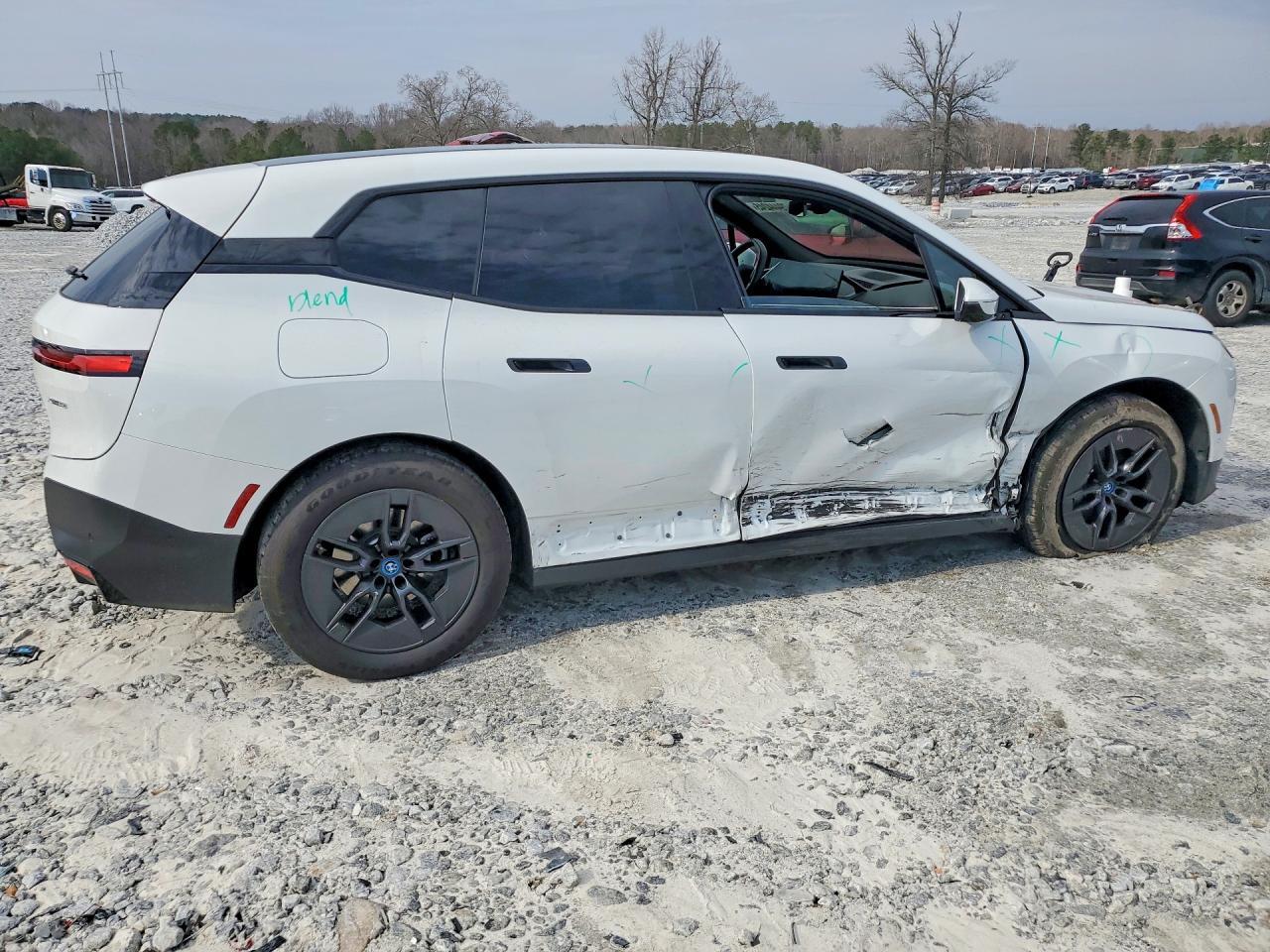 2025 BMW Ix xDrive50 - Image 3