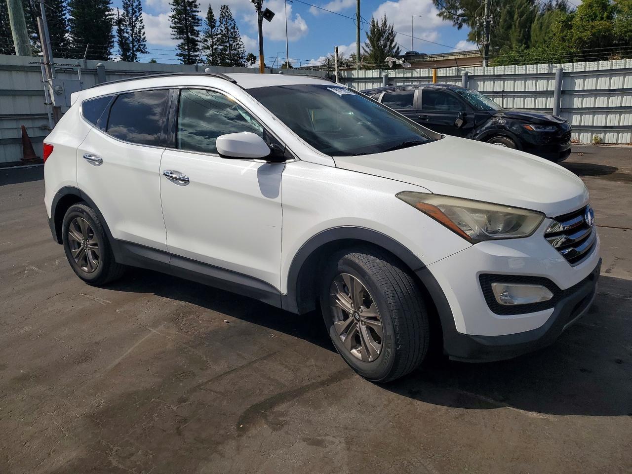 2015 Hyundai Santa Fe Sport 2.4L - Фото 4
