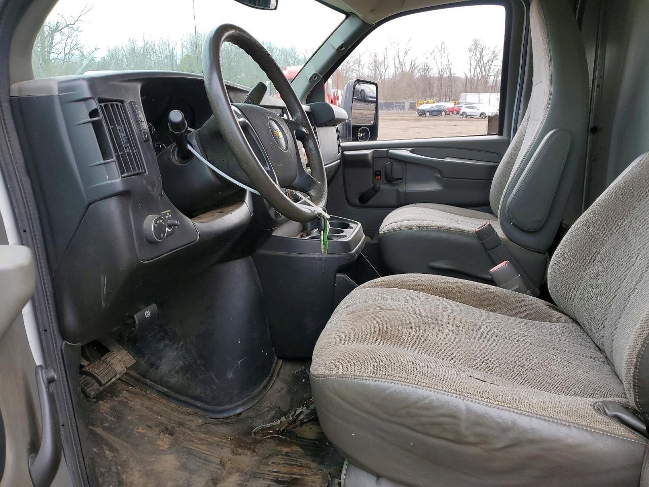 2014 Chevrolet Express G3500 - Фото 7