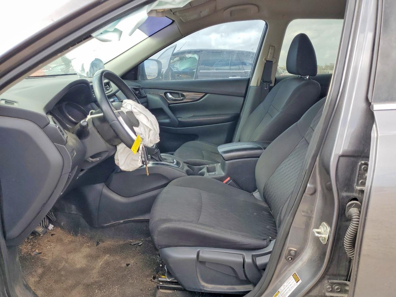 2019 Nissan Rogue - Image 7