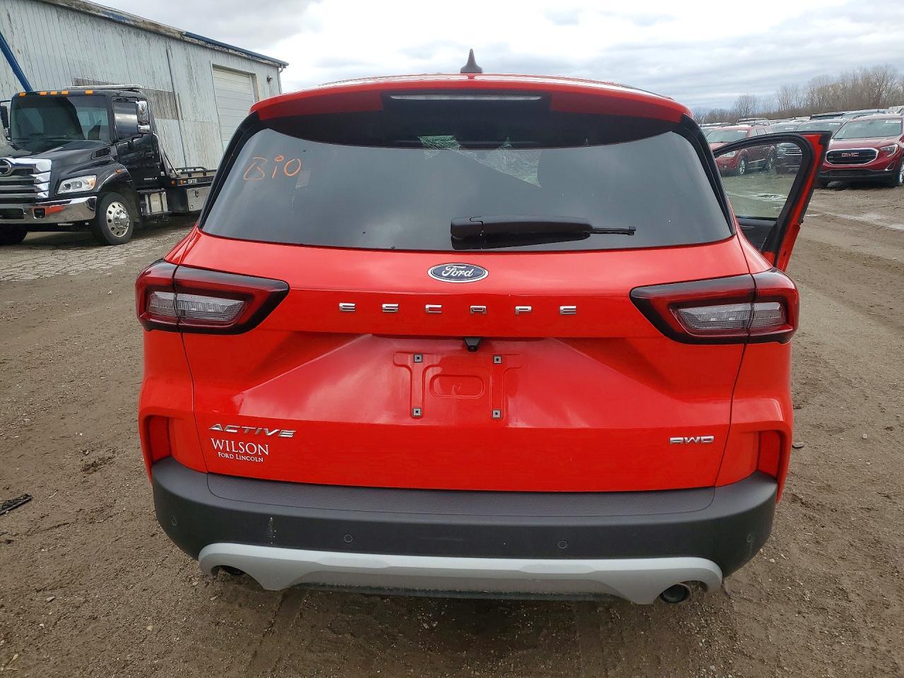 2024 Ford Escape Active - Image 6